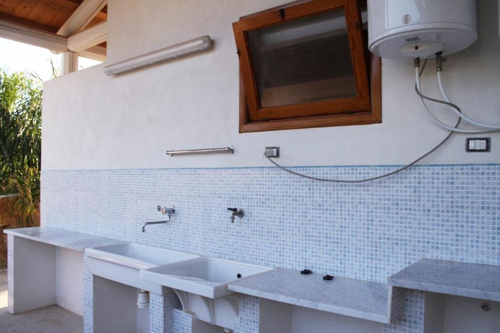 Hôtel Wohnwagen à Cava dʼAliga Extérieur photo