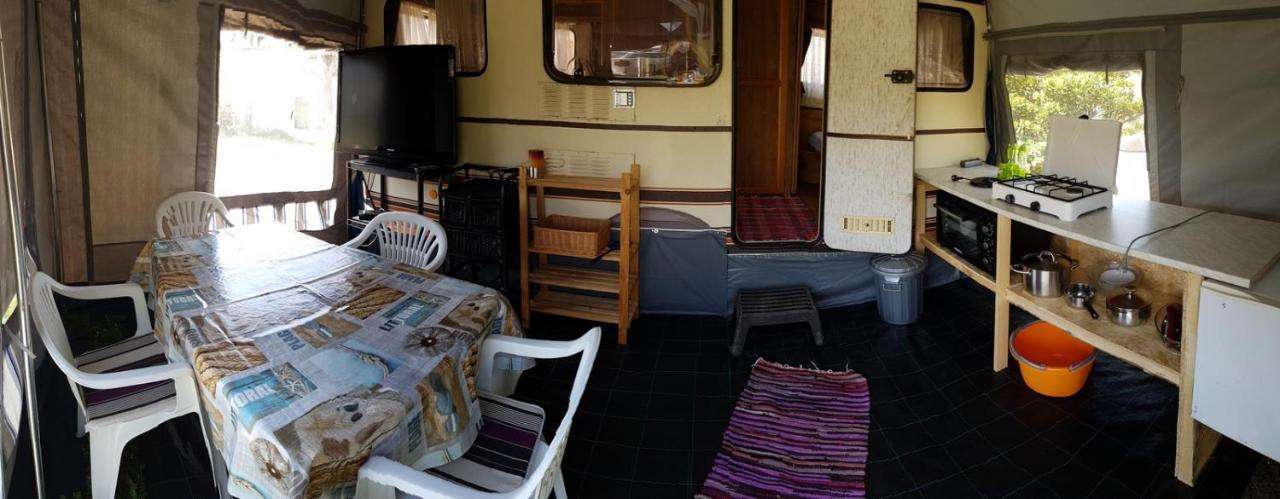 Hôtel Wohnwagen à Cava dʼAliga Extérieur photo